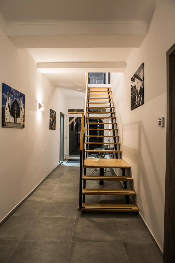 Ferienwohnung Marusius Apartmanhaz Makó Exterior foto