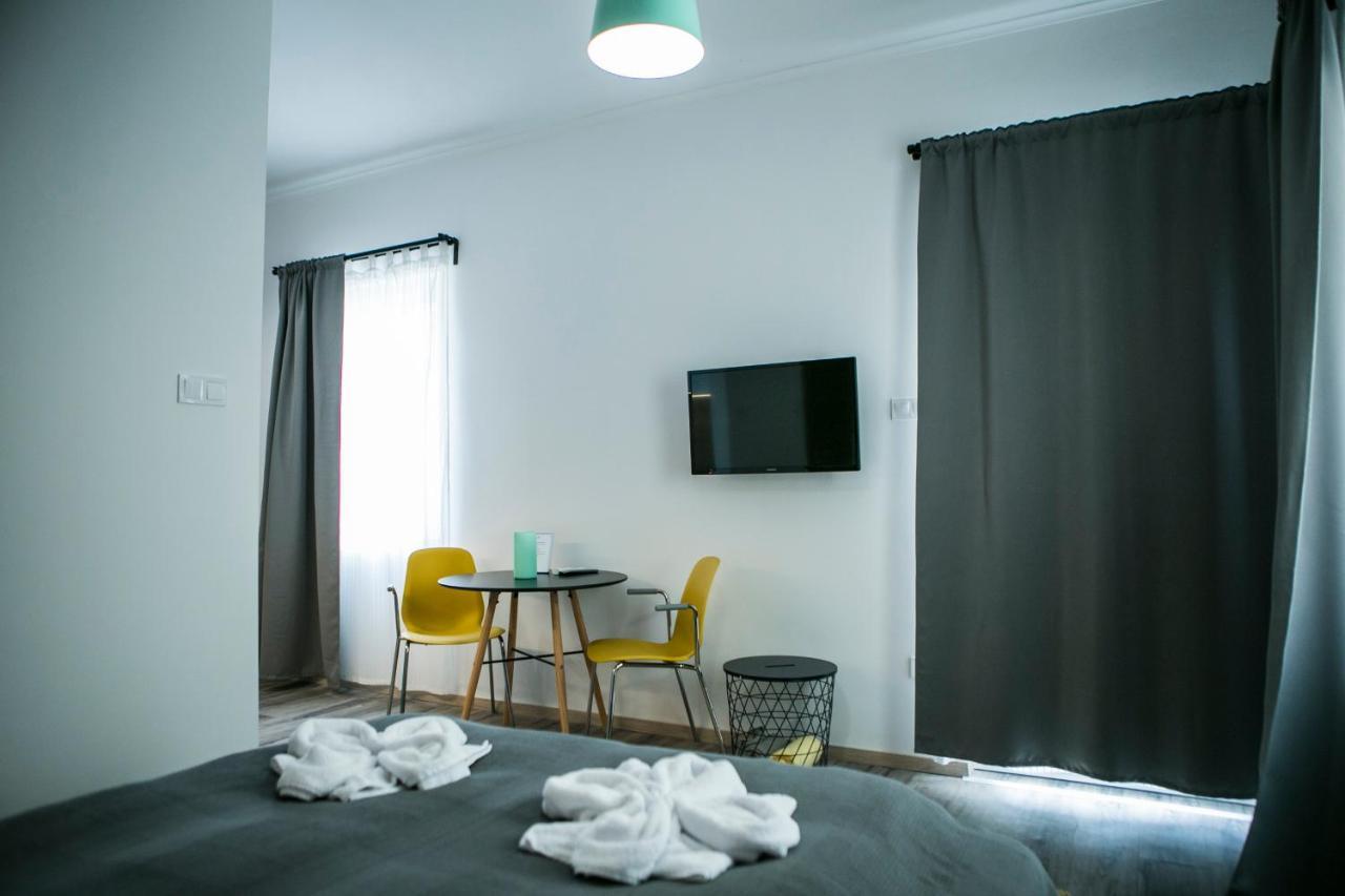 Ferienwohnung Marusius Apartmanhaz Makó Exterior foto