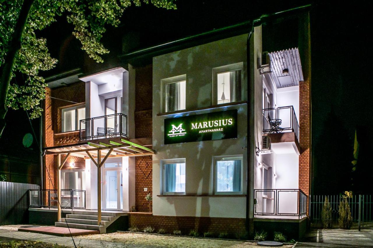 Ferienwohnung Marusius Apartmanhaz Makó Exterior foto